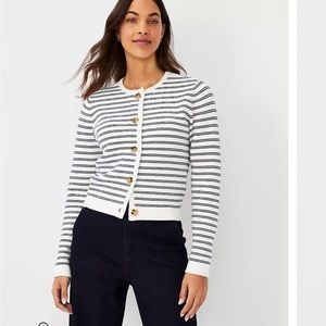 NWT Ann Taylor sweater size small.